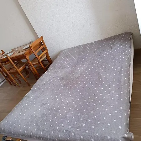 A Avec Piscine Commune - 30 M² Фрежюс