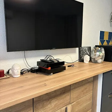 à Avec Piscine Commune - 30 M² * Fréjus