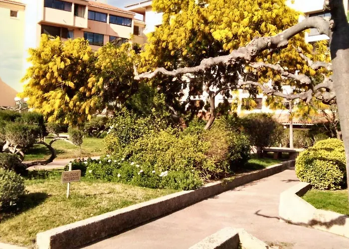 à Avec Piscine Commune - 30 M² Appartement *