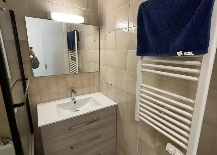 à Avec Piscine Commune - 30 M² Appartement
