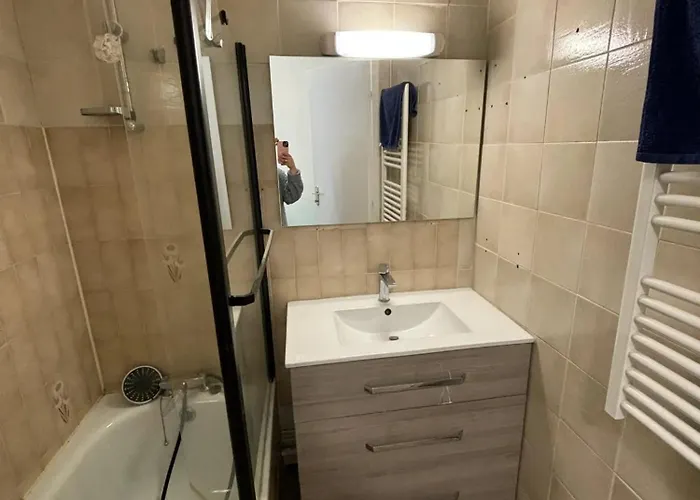 Appartement à Avec Piscine Commune - 30 M² *